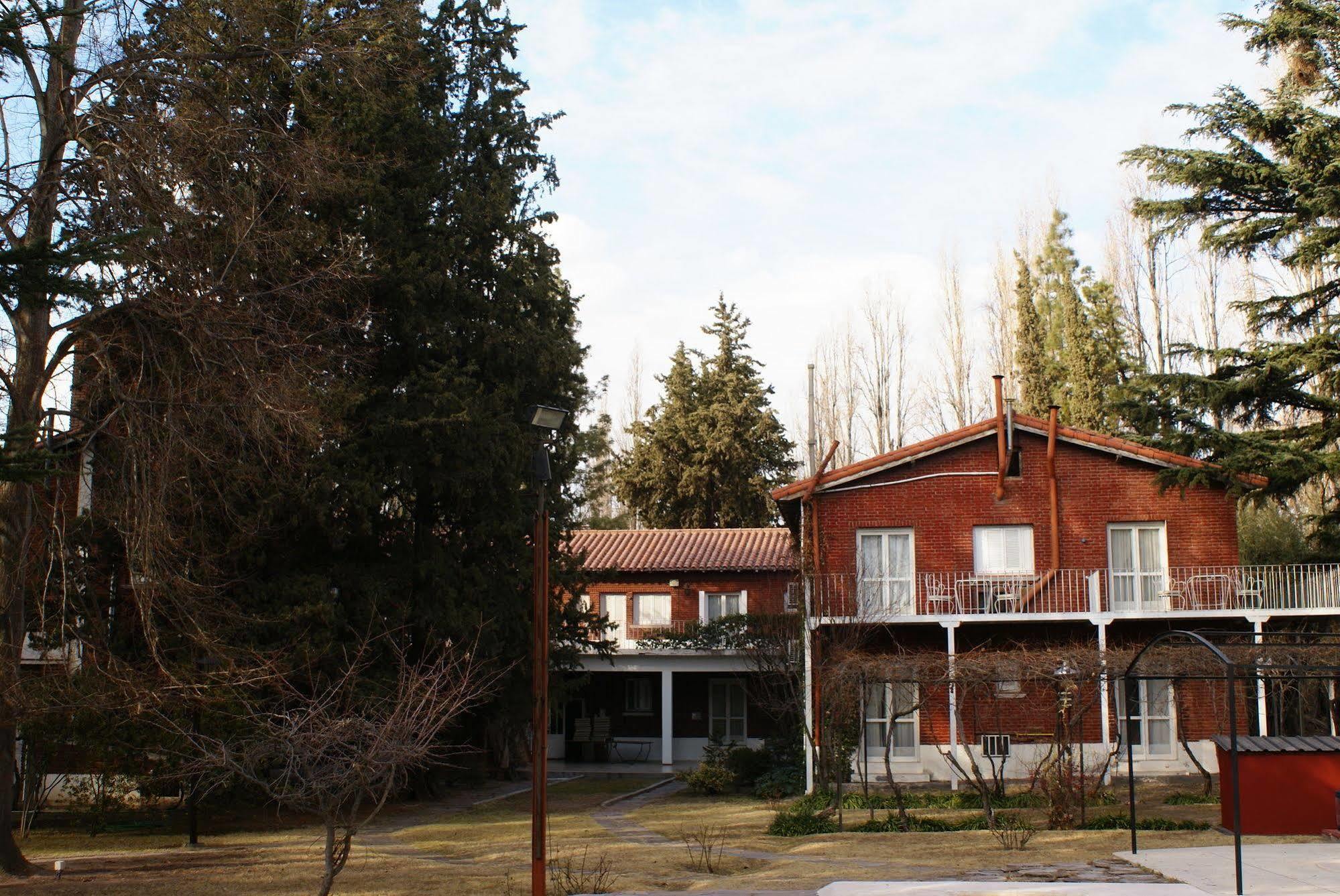 Hotel San Francisco Chacras de Coria Bagian luar foto